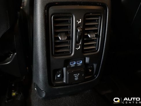 Used 2025 Dodge Durango R/T w/ Blacktop Package image 38