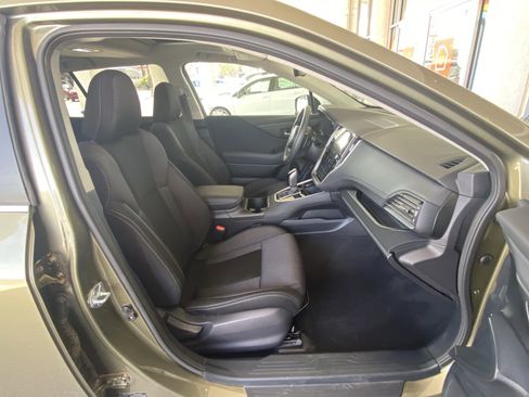 Used 2024 Subaru Outback Premium image 33