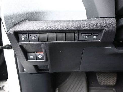 Used 2025 Toyota Sienna LE image 20