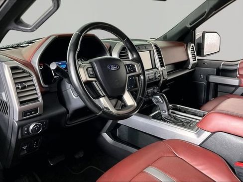Used 2019 Ford F150 Platinum w/ Equipment Group 701A Luxury AWD/4WD image 17