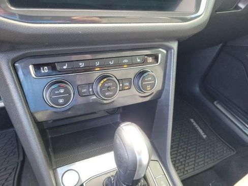 Used 2021 Volkswagen Tiguan SE R-Line AWD/4WD image 21