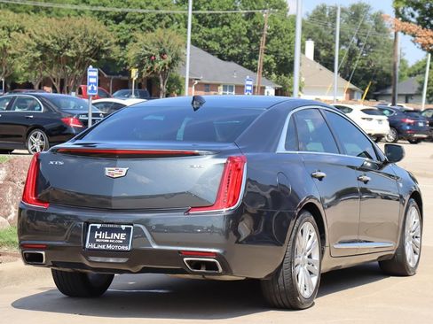 Used 2019 Cadillac XTS Luxury image 11