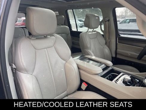 Used 2023 Jeep Wagoneer Series II w/ Premium Group I image 4