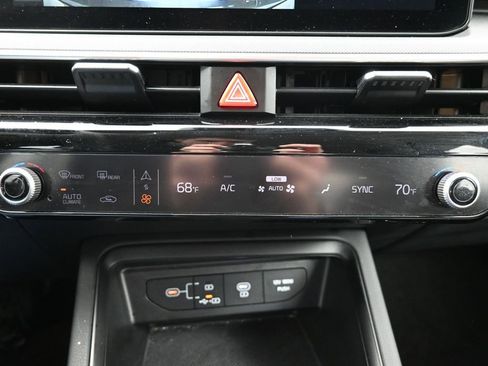 Used 2025 Kia K5 LXS image 12