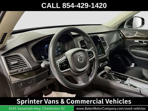 Used 2018 Volvo XC90 T5 Momentum w/ Convenience Package AWD/4WD image 4
