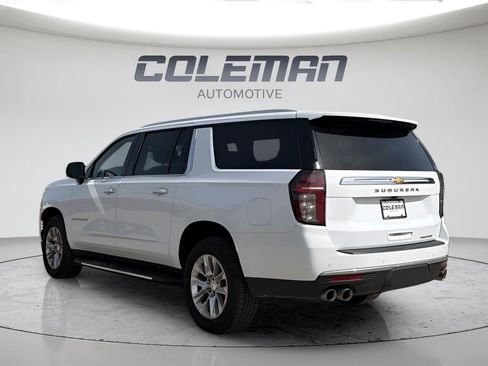 Used 2023 Chevrolet Suburban Premier image 3
