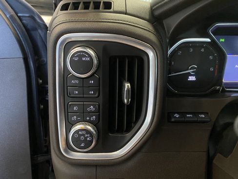 Used 2022 GMC Sierra 1500 Denali w/ Denali Reserve Package AWD/4WD image 37
