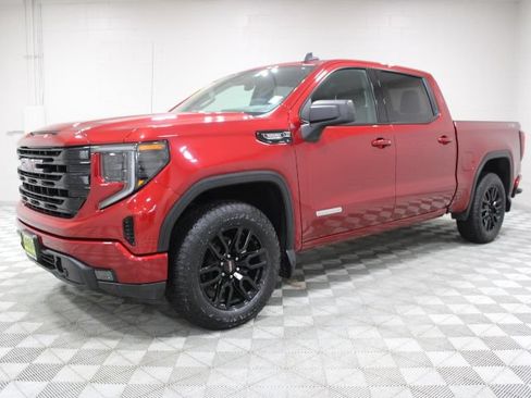 Used 2024 GMC Sierra 1500 Elevation AWD/4WD image 5