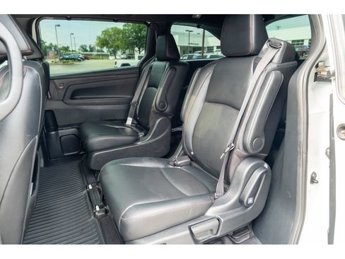 Used 2023 Honda Odyssey Sport image 13