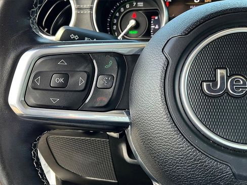 Used 2022 Jeep Wrangler Unlimited Sahara w/ Cold Weather Group image 18