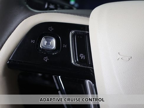 Used 2023 Lincoln Corsair Reserve w/ Equipment Group 201A FWD image 5