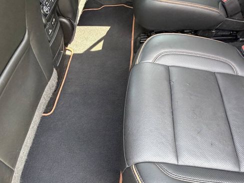 Used 2021 GMC Acadia AT4 w/ Technology Package AWD/4WD image 38