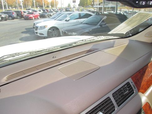 Used 2012 Chevrolet Suburban LTZ AWD/4WD image 50