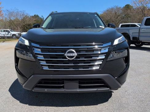 Used 2025 Nissan Rogue SV image 11