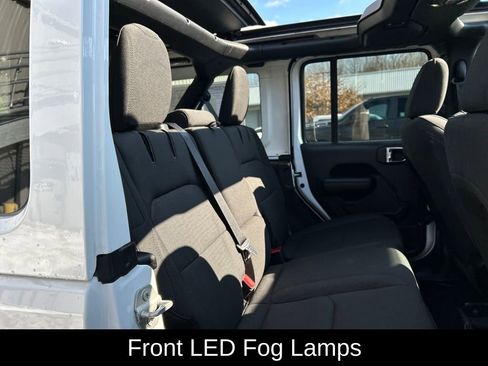 Used 2023 Jeep Wrangler Unlimited w/ Sun & Screen Package AWD/4WD image 29