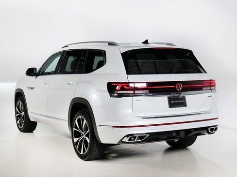 Used 2024 Volkswagen Atlas SEL Premium R-Line AWD/4WD image 5