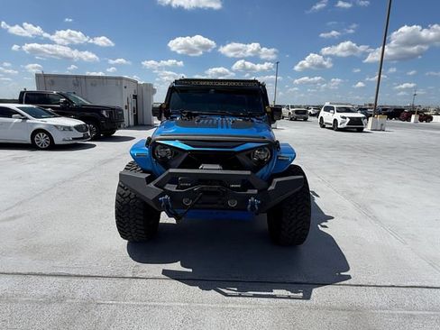 Used 2021 Jeep Gladiator Sport AWD/4WD image 18