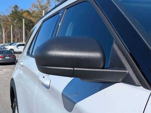 New 2026 Ford Explorer Active image 11