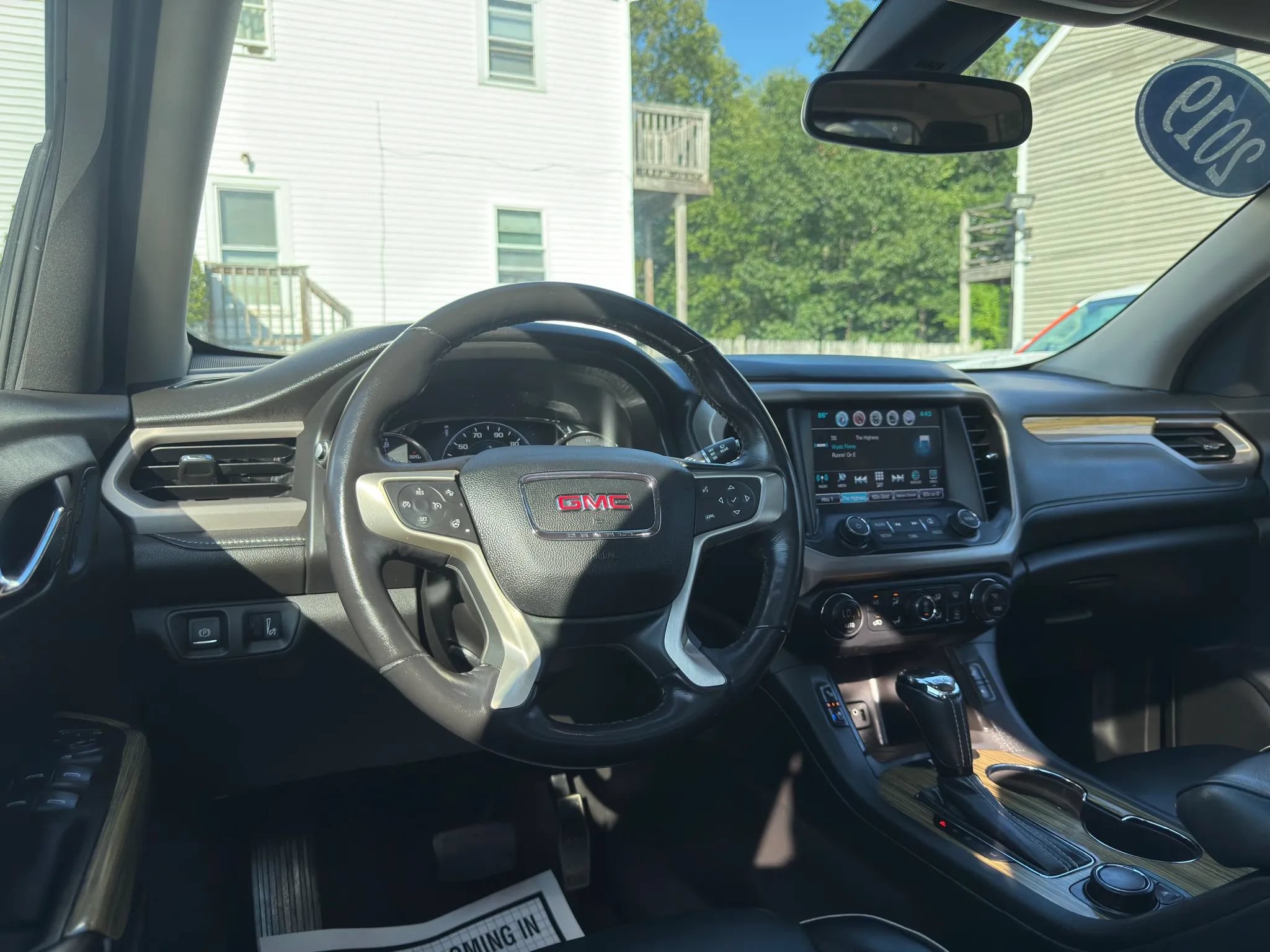Used 2019 GMC Acadia Denali AWD/4WD image 30