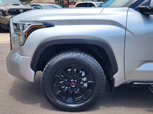 Used 2023 Toyota Tundra Limited w/ TRD Off-Road Package AWD/4WD image 5