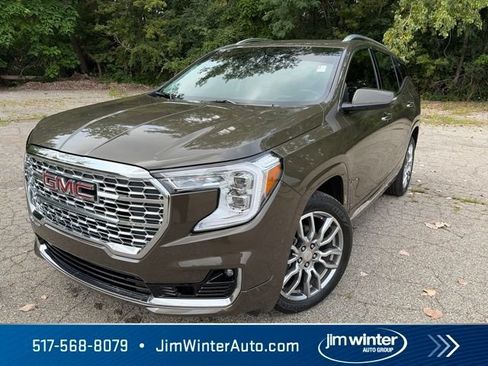 Certified 2023 GMC Terrain Denali w/ LPO, Floor Liner Package AWD/4WD image 1