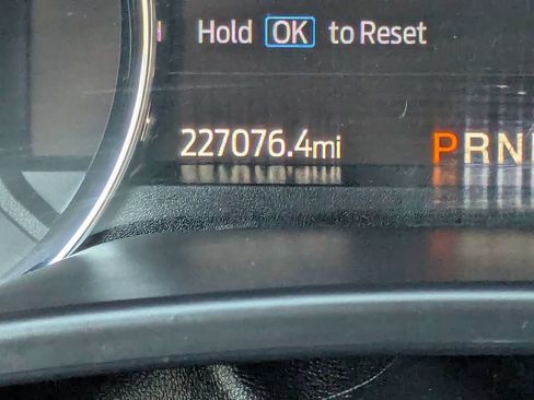 Used 2021 Ford F350 King Ranch w/ King Ranch Ultimate Package AWD/4WD image 30