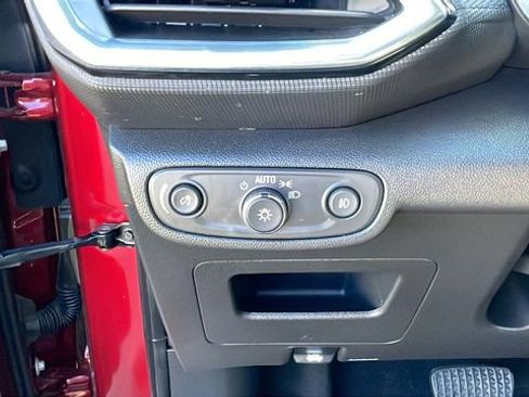 Certified 2023 Chevrolet TrailBlazer LT w/ Convenience Package image 26