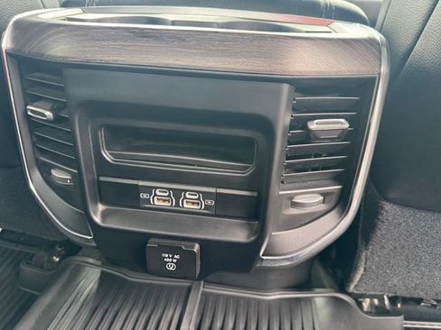 Used 2025 RAM 2500 Laramie AWD/4WD image 33