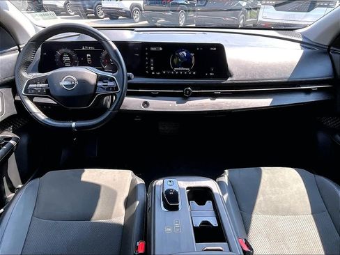 Used 2023 Nissan Ariya FWD image 21