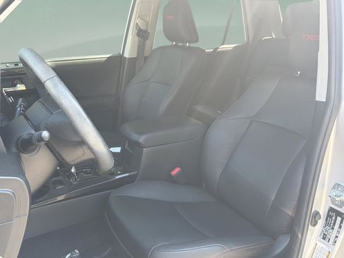 Used 2024 Toyota 4Runner TRD Off-Road Premium w/ Moonroof Package AWD/4WD image 27