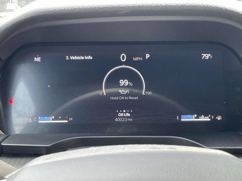 Used 2025 Jeep Grand Cherokee Altitude AWD/4WD image 29