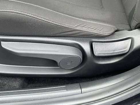 Certified 2023 Hyundai Elantra Blue FWD image 7