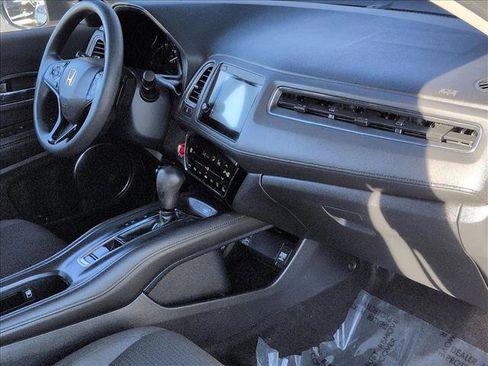 Used 2021 Honda HR-V EX image 22