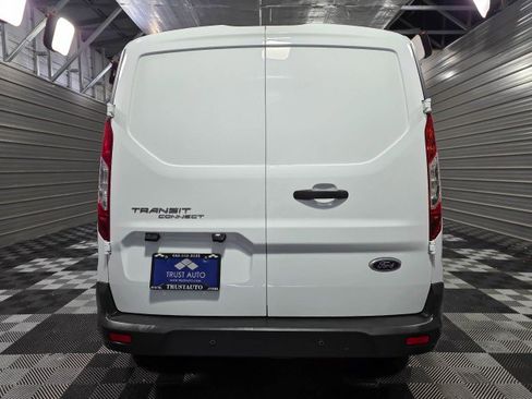 Used 2016 Ford Transit Connect XLT image 6