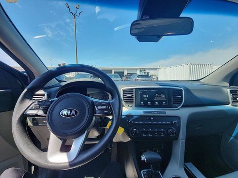 Used 2020 Kia Sportage LX FWD image 17