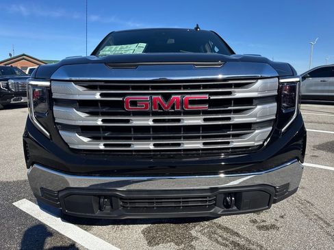 New 2026 GMC Sierra 1500 SLE w/ Preferred Package image 10