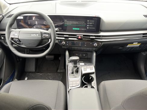 New 2026 Kia Sportage LX FWD image 14
