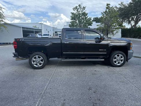 Used 2018 Chevrolet Silverado 2500 LTZ w/ Duramax Plus Package AWD/4WD image 7