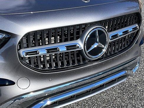 Certified 2025 Mercedes-Benz GLA 250 4MATIC image 36