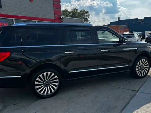 Used 2019 Lincoln Navigator L Reserve w/ Cargo Package AWD/4WD image 4