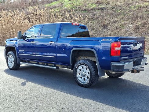 Used 2015 GMC Sierra 2500 SLT w/ Duramax Plus Package image 4