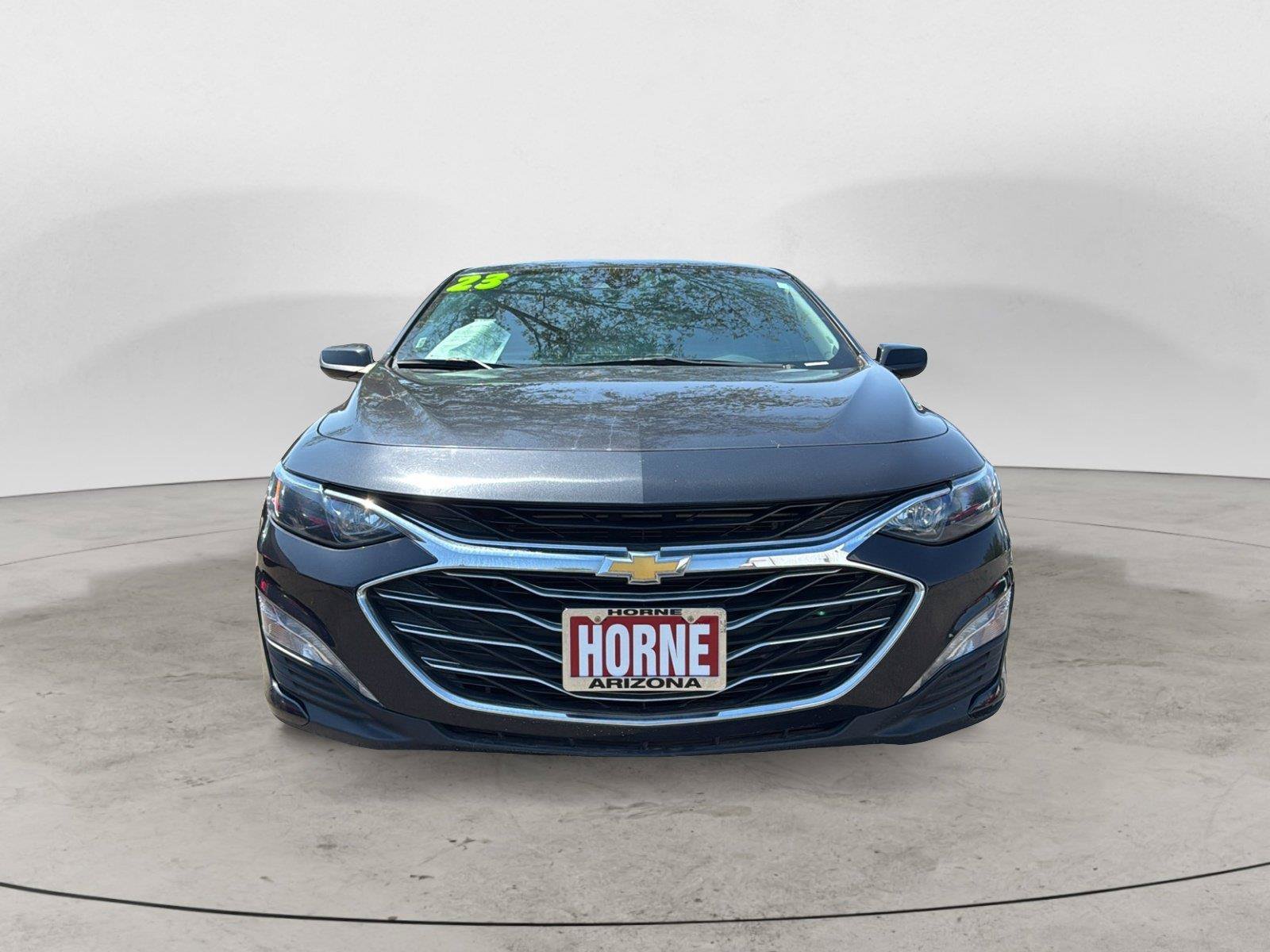 Used 2023 Chevrolet Malibu LT FWD image 2