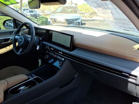 Certified 2025 Hyundai Sonata Limited image 11