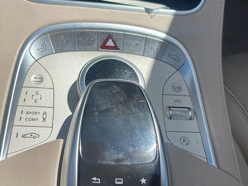 Used 2016 Mercedes-Benz S 550 4MATIC Sedan image 21