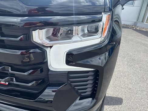 Used 2024 Chevrolet Silverado 1500 LT Trail Boss w/ Convenience Package II AWD/4WD image 9