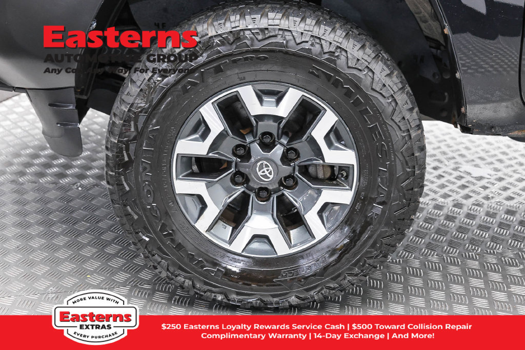 Used 2023 Toyota Tacoma SR AWD/4WD image 33