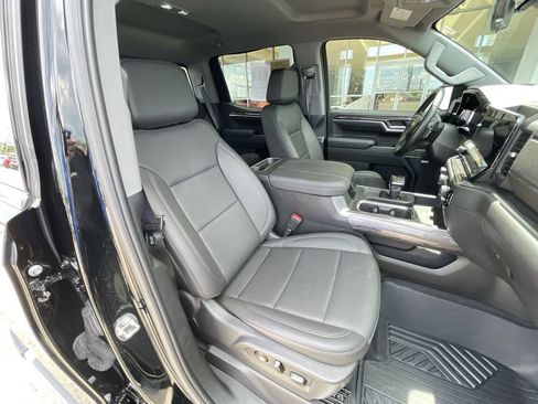 Certified 2024 Chevrolet Silverado 1500 LTZ AWD/4WD image 28