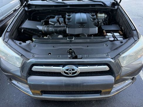 Used 2012 Toyota 4Runner SR5 w/ Premium Pkg w/3rd Row Seat image 35