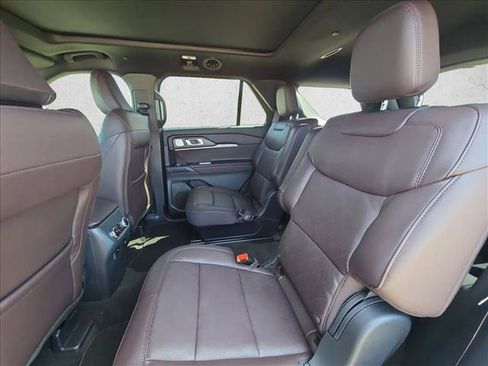 New 2026 Ford Explorer Platinum RWD image 14