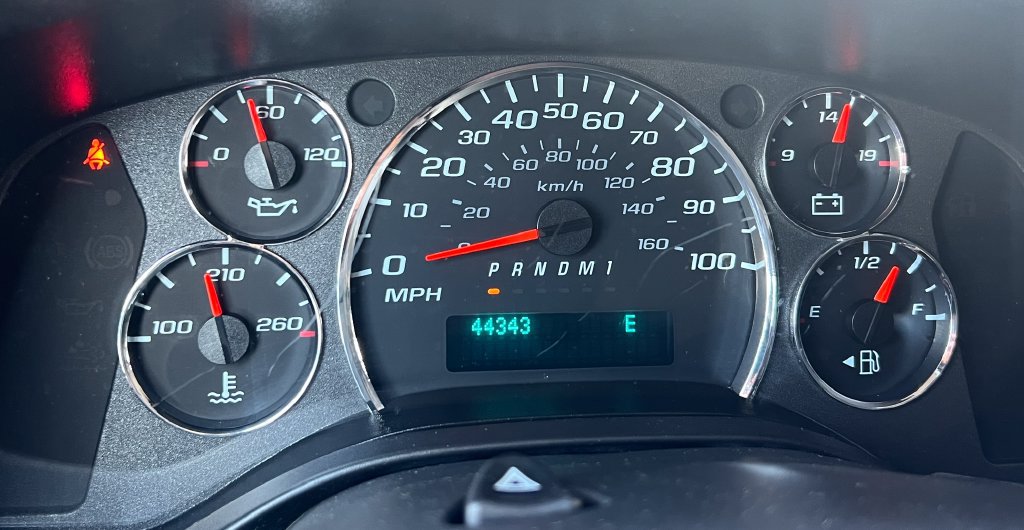 Used 2023 Chevrolet Express 2500 Extended w/ Driver Convenience Package RWD image 26